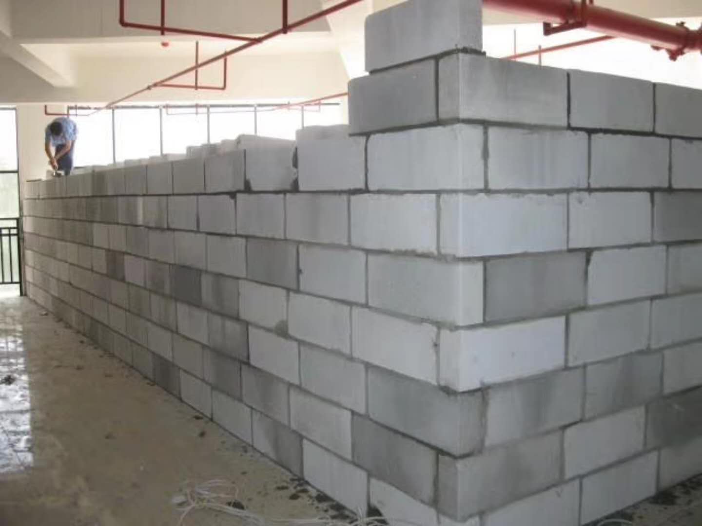 双台子蒸压加气混凝土砌块承重墙静力和抗震性能的研究